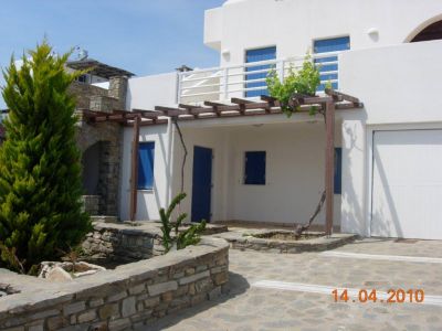 Design-Construction of a villa on the island of Paros, in Dryos